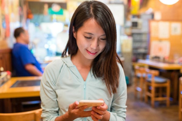 我用手机号申请一个微信小号后大号消失请问怎样找回大号？